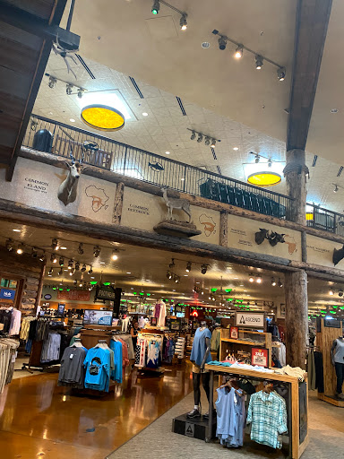 Sporting Goods Store «Bass Pro Shops», reviews and photos, 8200 Dean Martin Dr, Las Vegas, NV 89139, USA