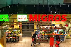 Migros-Supermarkt - Zug - Metalli image