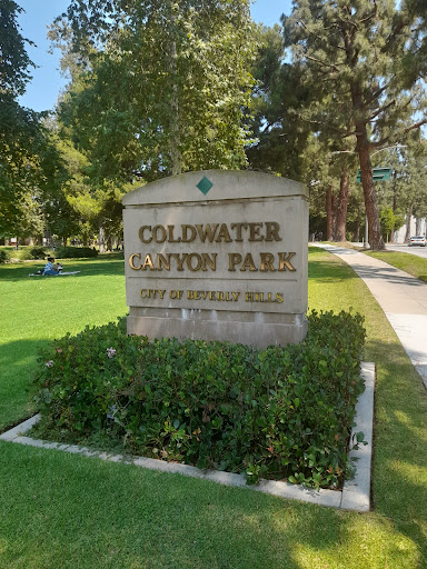 Park «Coldwater Canyon Park», reviews and photos, 1100 N Beverly Dr, Beverly Hills, CA 90210, USA