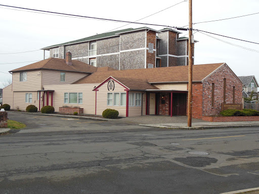 Funeral Home «Hughes-Ransom Funeral Home and Cremation Services», reviews and photos, 576 12th St, Astoria, OR 97103, USA