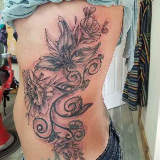 Explore beautiful female tattoo ideas, creative tattoo ideas in Coeur D Alene, available at Inkworld Tattoo