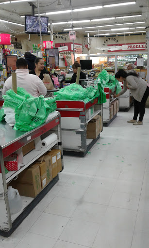 Grocery Store «C-Town Supermarkets», reviews and photos, 16-26 N Day St, City of Orange, NJ 07050, USA