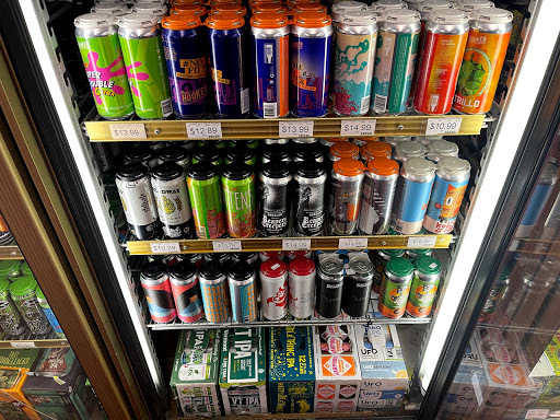 Liquor Store «M&R Liquors», reviews and photos, 920 Queen St, Southington, CT 06489, USA