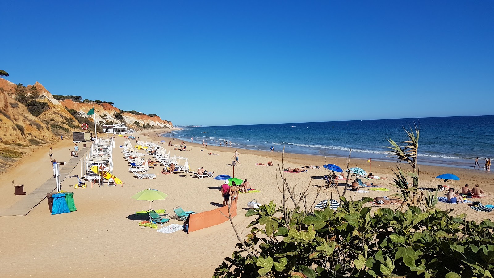 Foto di Barranco das Belharucas e l'insediamento