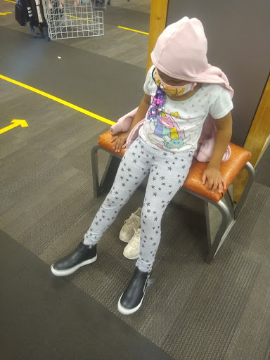 Shoe Store «DSW Designer Shoe Warehouse», reviews and photos, 23171 W Outer Dr, Allen Park, MI 48101, USA