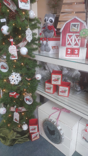 Florist «Showcase Of Flowers», reviews and photos, 215 Villa Rd, Newberg, OR 97132, USA