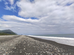 Ao Mei Beach'in fotoğrafı uçurumlarla desteklenmiş
