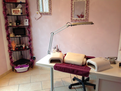 laure des ongles à Breuillet