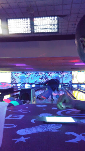 Bowling Alley «Centennial Lanes», reviews and photos, 16050 Centennial Cir, Tinley Park, IL 60477, USA