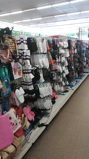 Supermarket «ALDI», reviews and photos, 18867 E 9 Mile Rd, Eastpointe, MI 48021, USA