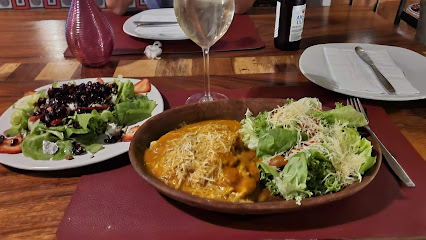 Restaurante Bella Napoli - Calz. San Felipe del Agua 476, San FELIPE, Sabinos, 68044 Oaxaca de Juárez, Oax., Mexico