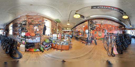 Bicycle Store «Ichi Bike», reviews and photos, 311 E Walnut St, Des Moines, IA 50309, USA