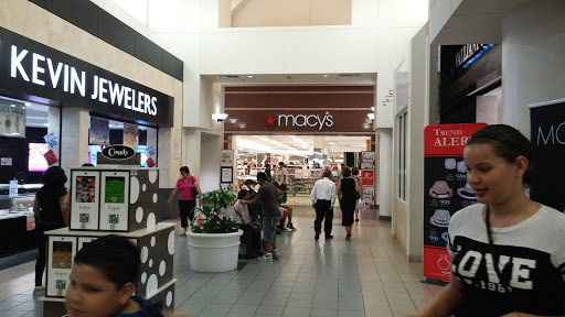 Shopping Mall «Visalia Mall», reviews and photos, 2031 S Mooney Blvd, Visalia, CA 93277, USA