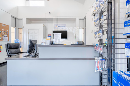 Self-Storage Facility «Life Storage», reviews and photos, 3150 Austell Rd SW, Marietta, GA 30008, USA