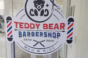Teddy barbershop..children barber.adullt barber.man barber.coiffure pour enfants image