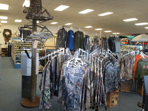 Sporting Goods Store «McDuffie Marine & Sporting Goods Inc», reviews and photos, 1866 W US Hwy 90, Lake City, FL 32055, USA