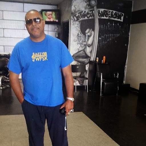 Barber Shop «In the Cut Barbershop», reviews and photos, 11300 W Magnolia Blvd # 6, North Hollywood, CA 91601, USA