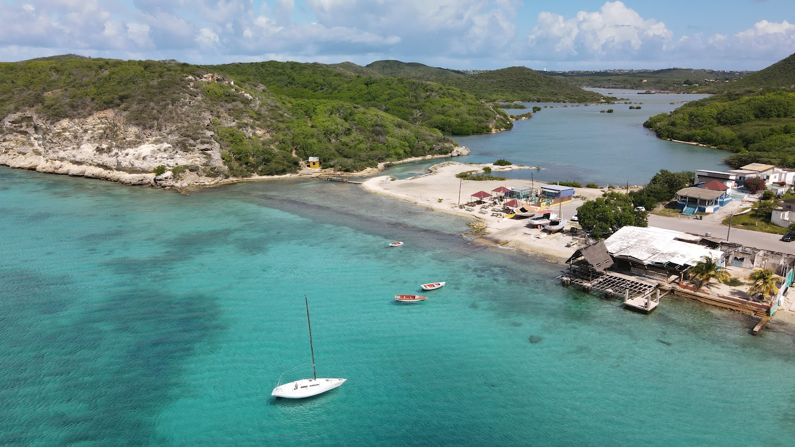 Foto von Boka Sint Michiel mit gerader strand