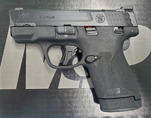 Pawn Shop «Homestead Jewelry, Pawn & Gun», reviews and photos, 310 S Krome Ave, Homestead, FL 33030, USA