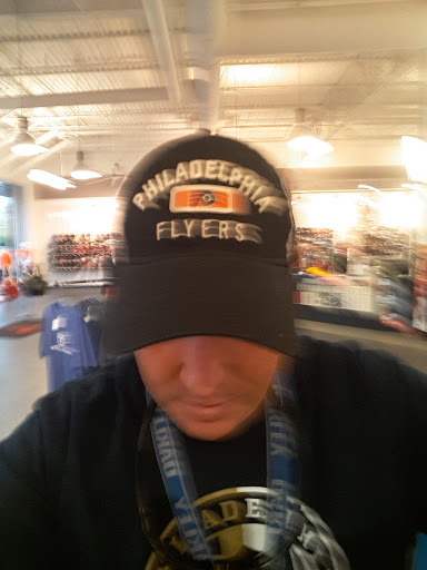 Shoe Store «DSW Designer Shoe Warehouse», reviews and photos, 782 Bethlehem Pike a, North Wales, PA 19454, USA