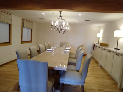 Resort «Bristol Harbour Lodge & Golf Club», reviews and photos, 5410 Seneca Point Rd, Canandaigua, NY 14424, USA