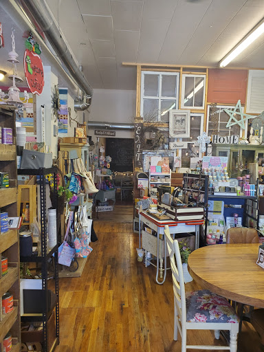 Fala's Treasures & Coffee House