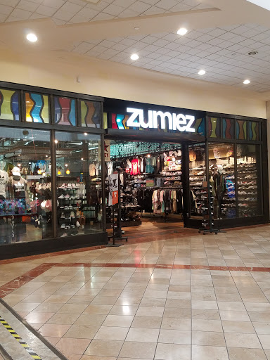 Zumiez