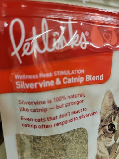 Pet Supply Store «Pet Supplies Plus», reviews and photos, 508 E Stroop Rd, Kettering, OH 45429, USA