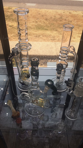 Tobacco Shop «Green Daze Glass & Smoke Shop», reviews and photos, 10323 SE Mill Plain Blvd, Vancouver, WA 98664, USA