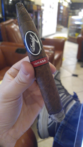 Tobacco Shop «Eight To Eight Tobacco», reviews and photos, 300 E St Charles Rd, Villa Park, IL 60181, USA