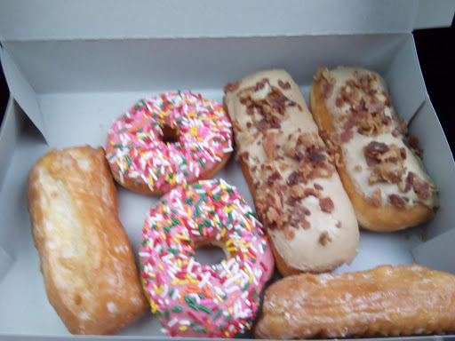 Donut Shop «Heavenly Donuts», reviews and photos, 1915 N Lombard St, Portland, OR 97217, USA