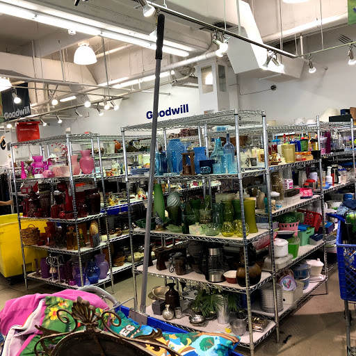 Home Goods Store «Goodwill Superstore», reviews and photos