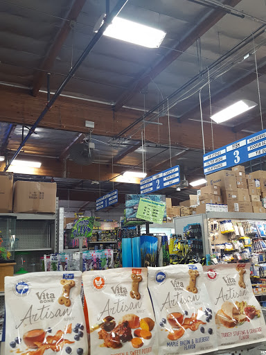 Pet Supply Store «Pet Supreme», reviews and photos, 12823 Foothill Blvd, Sylmar, CA 91342, USA