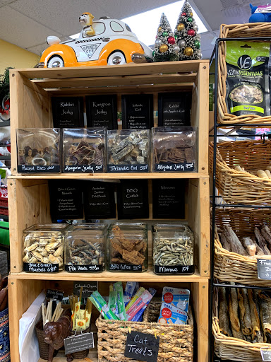 Pet Supply Store «Choppers Holistic Pet Foods», reviews and photos, 612 Regents Blvd, Fircrest, WA 98466, USA