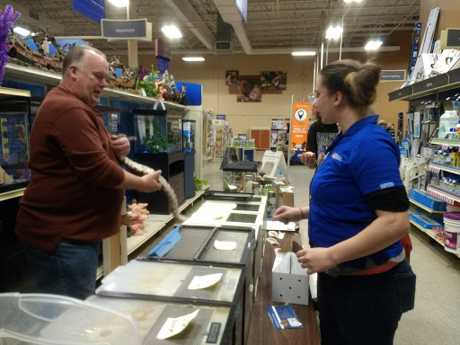 Pet Supply Store «PetSmart», reviews and photos, 24 Mountain Rd, Glen Burnie, MD 21060, USA