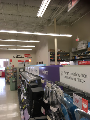 Office Supply Store «Staples», reviews and photos, 30190 US Hwy 19 N, Clearwater, FL 33761, USA