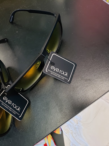 Variety Store «Five Below», reviews and photos, 31065 Orchard Lake Rd, Farmington Hills, MI 48334, USA