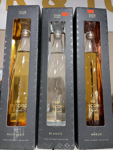 Liquor Store «Liquor & Tobacco Depot», reviews and photos, 570 N Schmale Rd, Carol Stream, IL 60188, USA