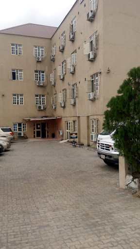 Tobis Clinic & Consultants, Akenfa-Epie, Melford Okilo Road, Yenagoa, Nigeria, Doctor, state Bayelsa