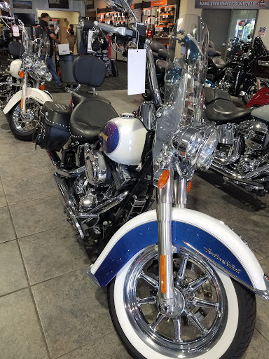 Harley-Davidson Dealer «St. Charles Harley-Davidson», reviews and photos, 3808 W Clay St, St Charles, MO 63301, USA