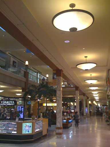Shopping Mall «Monroeville Mall», reviews and photos, 200 Mall Cir Dr, Monroeville, PA 15146, USA