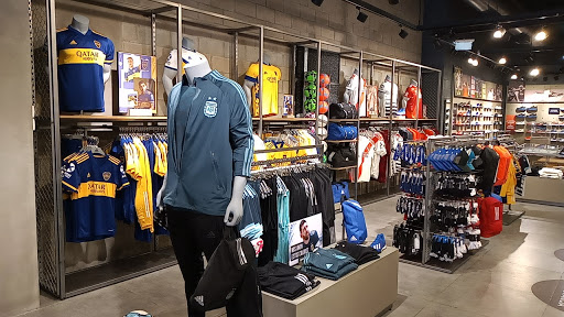 Stores to buy men's sportswear Rosario