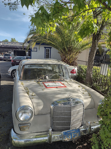 Independent Mercedes image