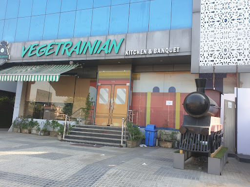 Vegetrainian- The Train Resturant