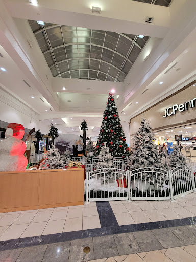 Shopping Mall «Dartmouth Mall», reviews and photos, 200 N Dartmouth Mall, Dartmouth, MA 02747, USA