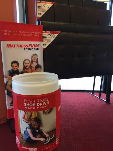 Mattress Store «Mattress Firm Elizabeth City», reviews and photos, 1402 W Ehringhaus St, Elizabeth City, NC 27909, USA
