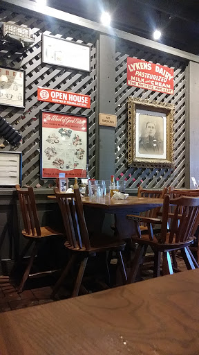 American Restaurant «Cracker Barrel Old Country Store», reviews and photos, 2003 Eatonton Rd, Madison, GA 30650, USA