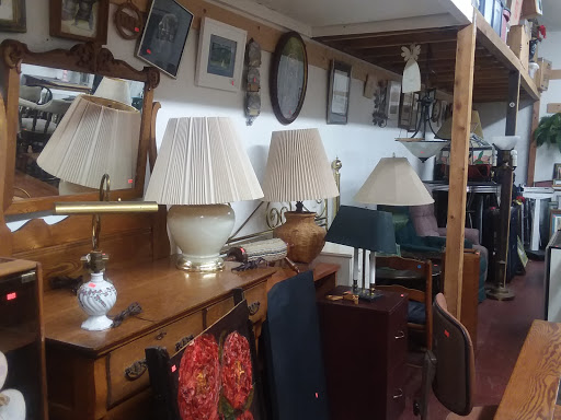 Thrift Store «Son of A Vet Thrift Shop», reviews and photos, 3310 N Eastern Ave, Los Angeles, CA 90032, USA