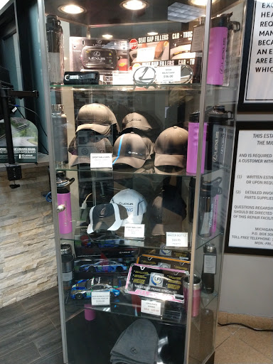 Lexus Dealer «Meade Lexus of Southfield», reviews and photos, 28300 Northwestern Hwy, Southfield, MI 48034, USA