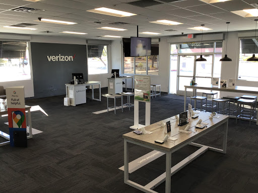 Cell Phone Store «GoWireless Verizon Authorized Retailer», reviews and photos, 3270 N Durango Dr, Las Vegas, NV 89129, USA